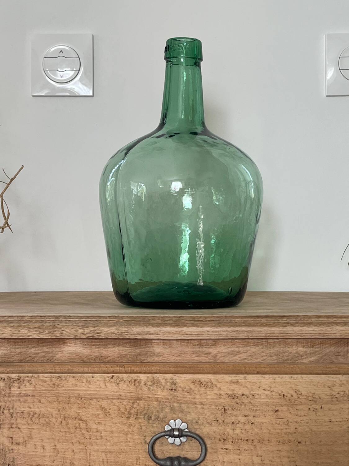 Demi-john versus jeroboam
