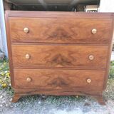 Antique chest of drawers