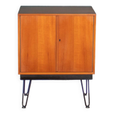 Armoire à disques rétro en teck des années 1960 sur pieds en épingle à cheveux