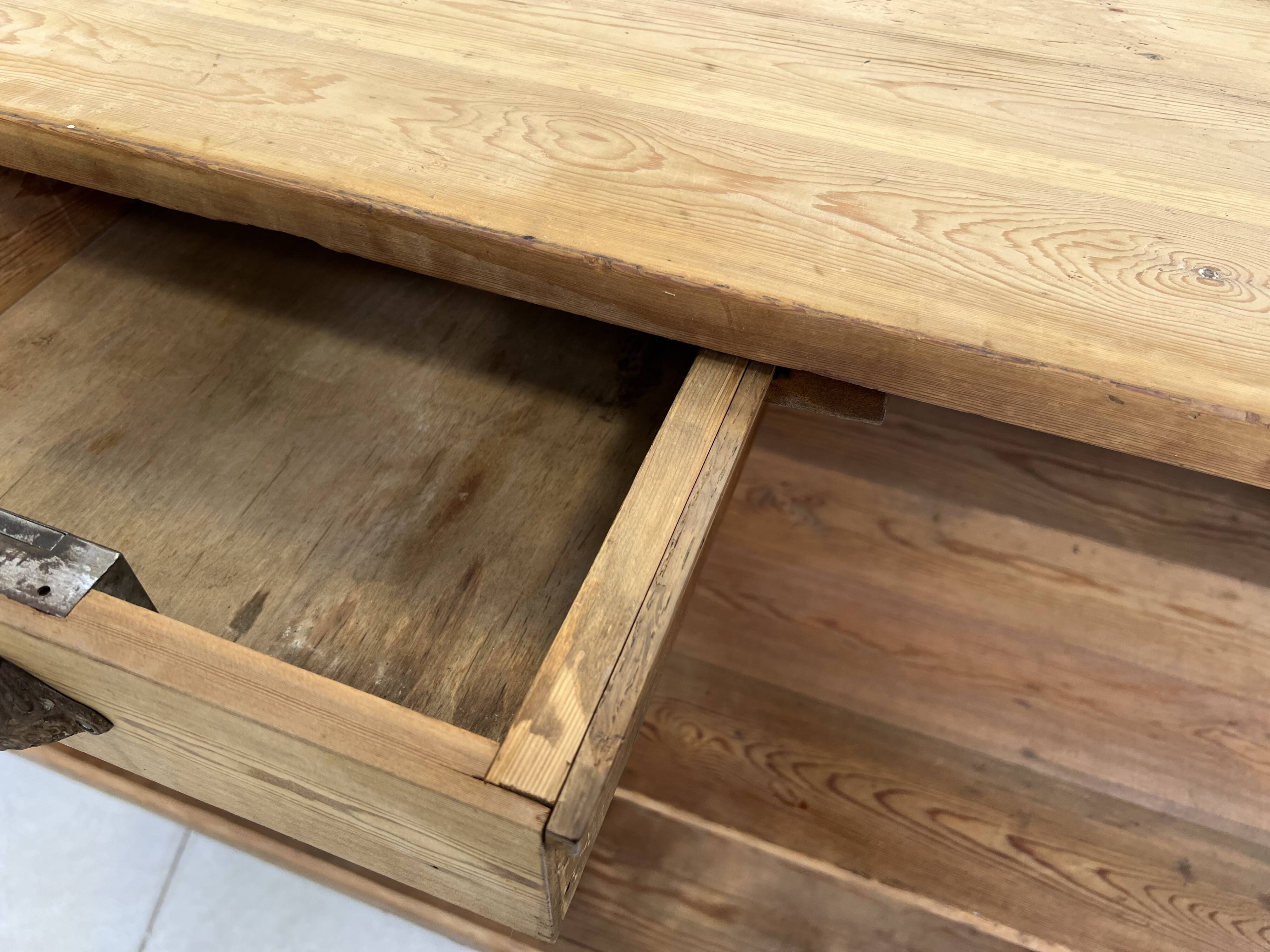 Patinated countertop