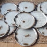 Set of 12 flat plates and dish
