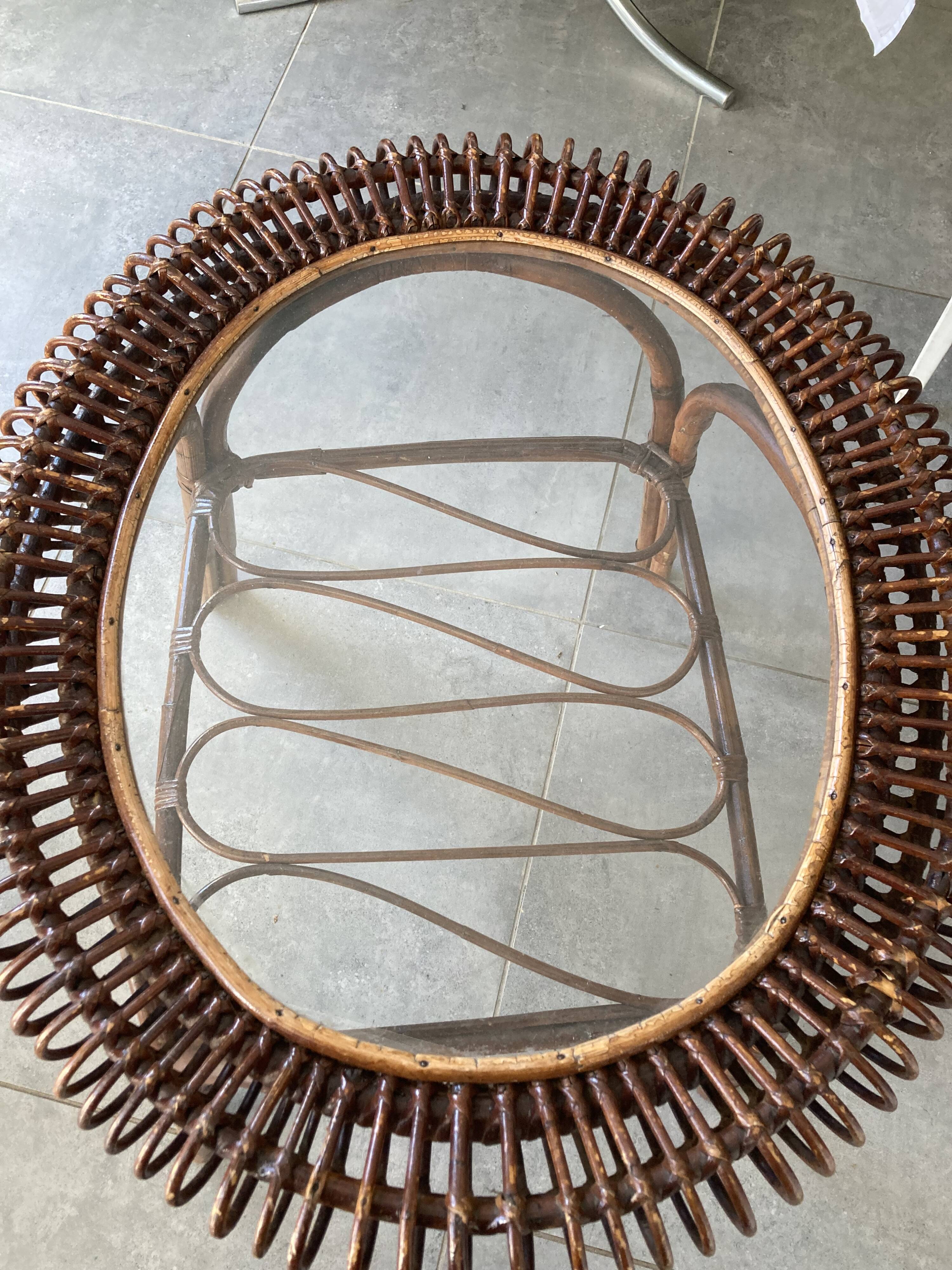 Rattan coffee table and glass in excellent condition