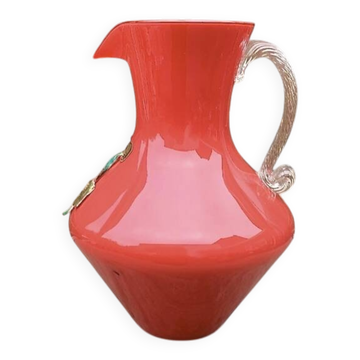 Vase pichet en opaline de Provence rouge corail - années 60