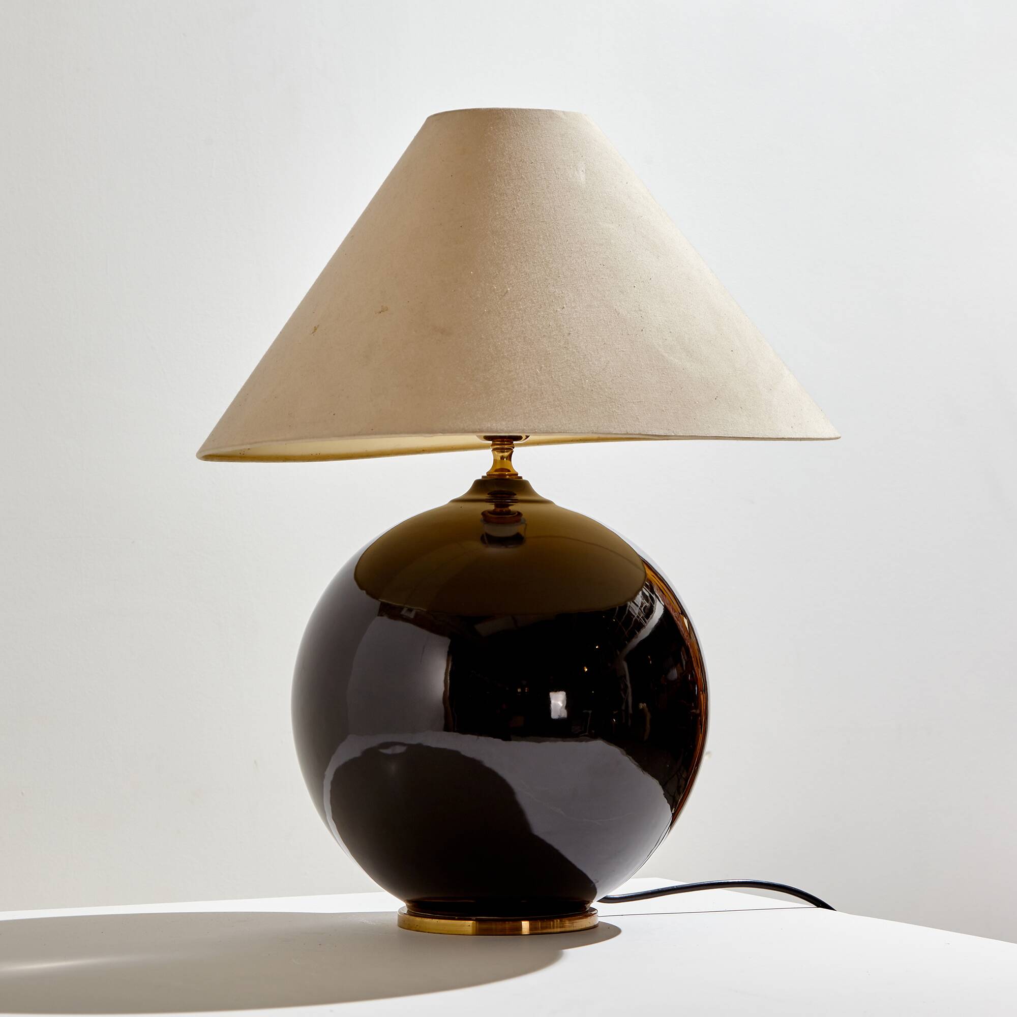 Lampe de table en verre