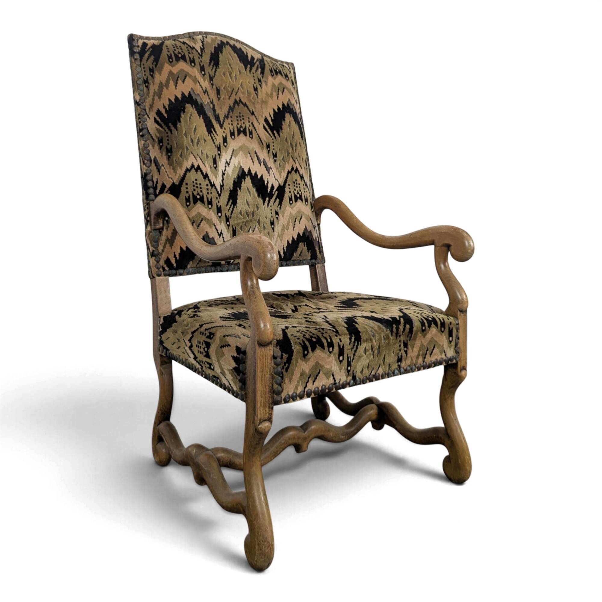 Louis XIII armchair with sheep bone in flame velvet