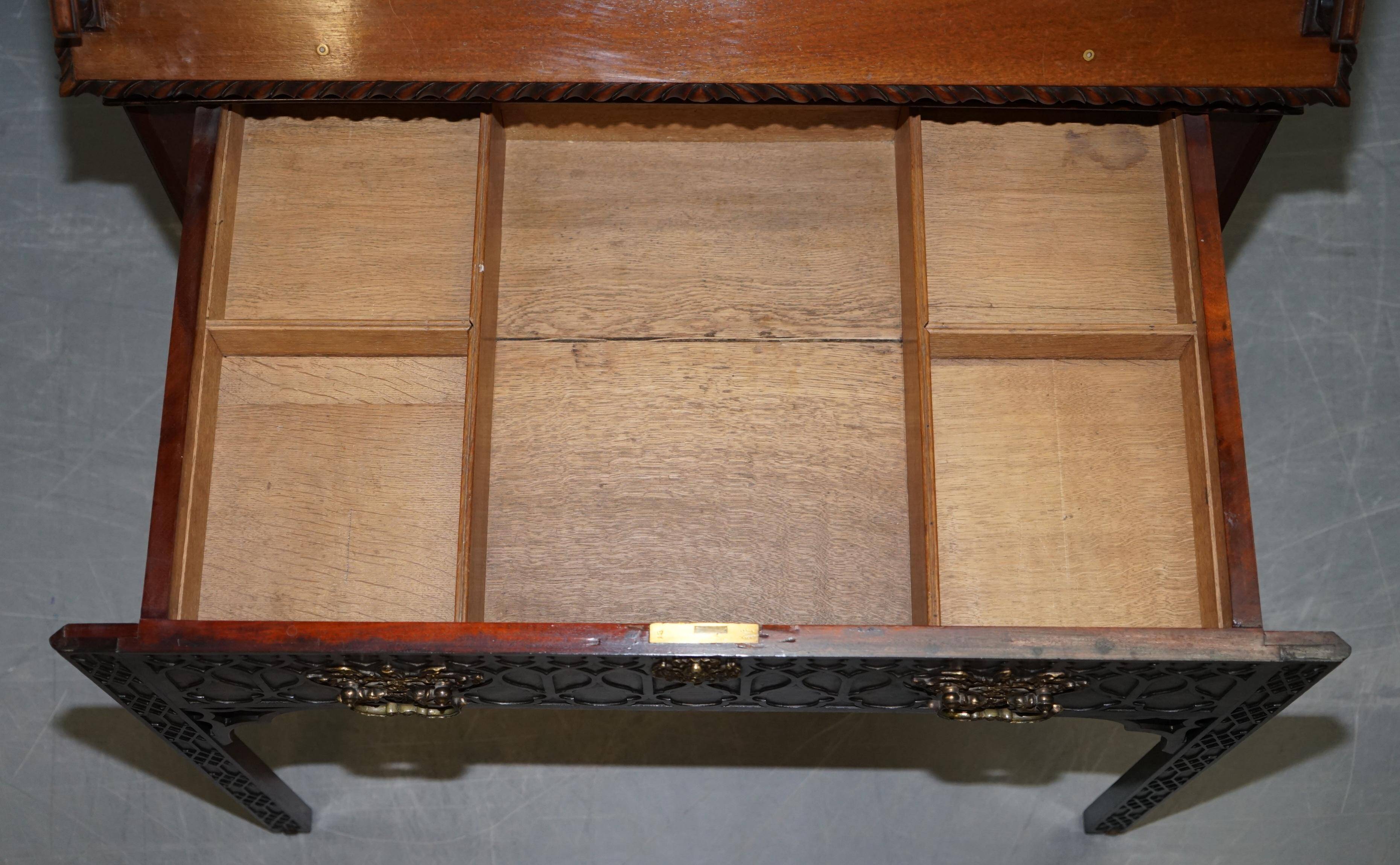 Bureau de travail d'architecte en bois dur George III Thomas Chippendale