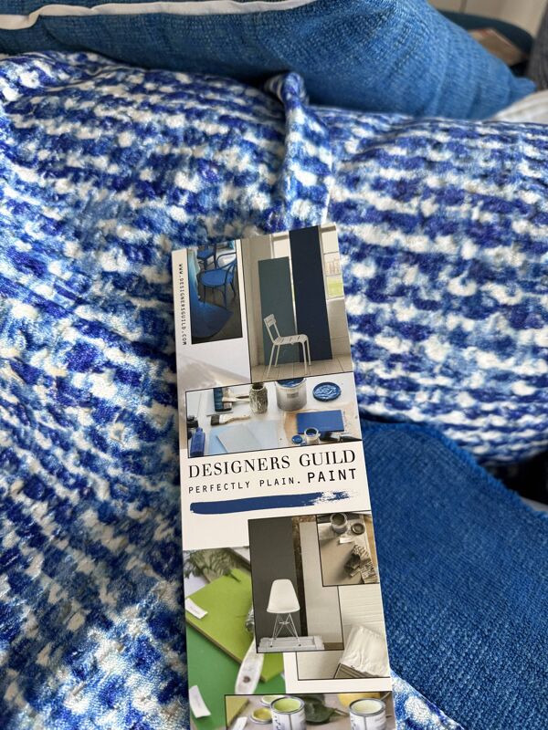 Lot de 4 chaises Calligaris avec housses Designers Guild