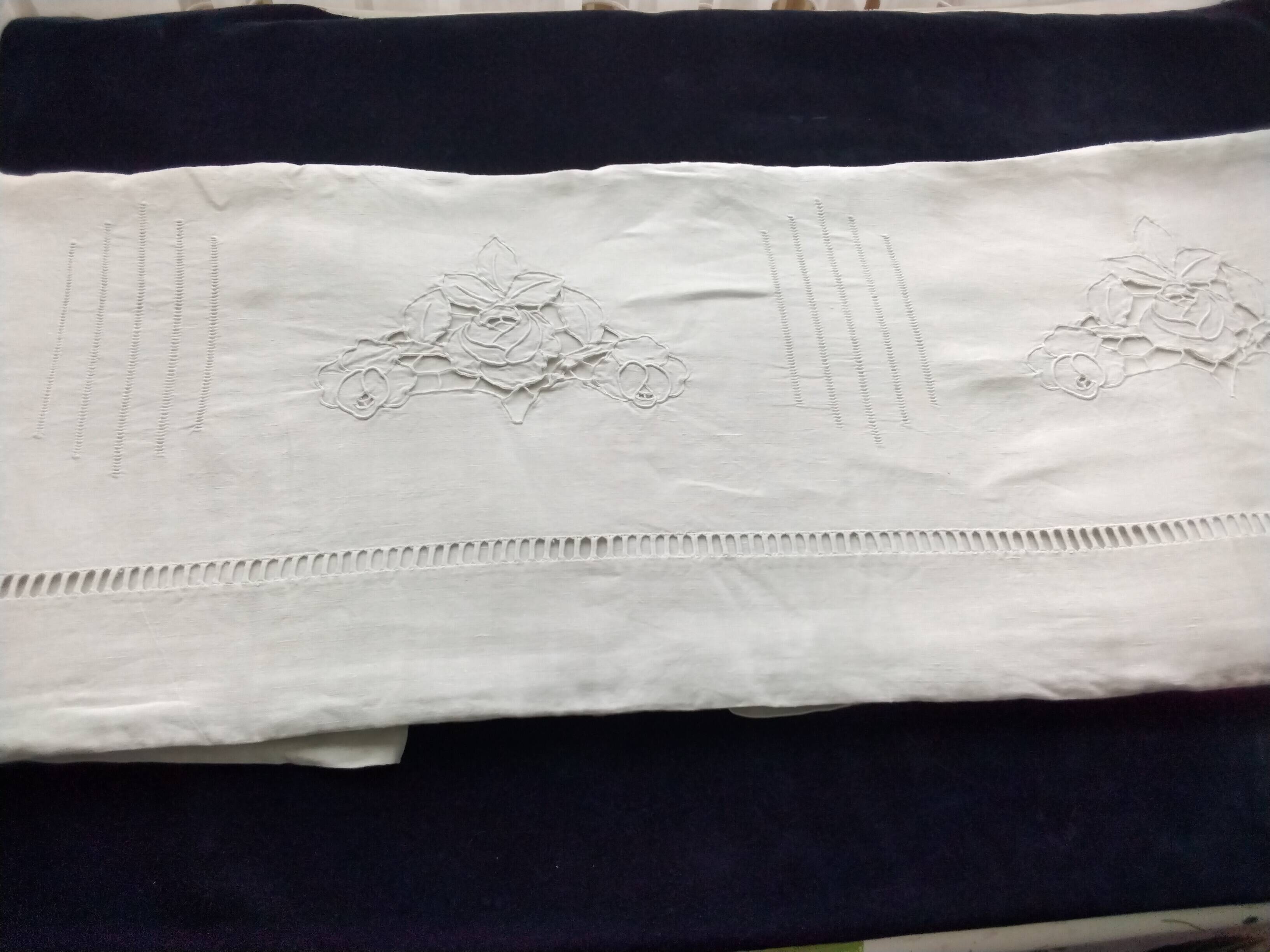 Antique linen sheet with embroidery and days 2.25 x 3.05 m