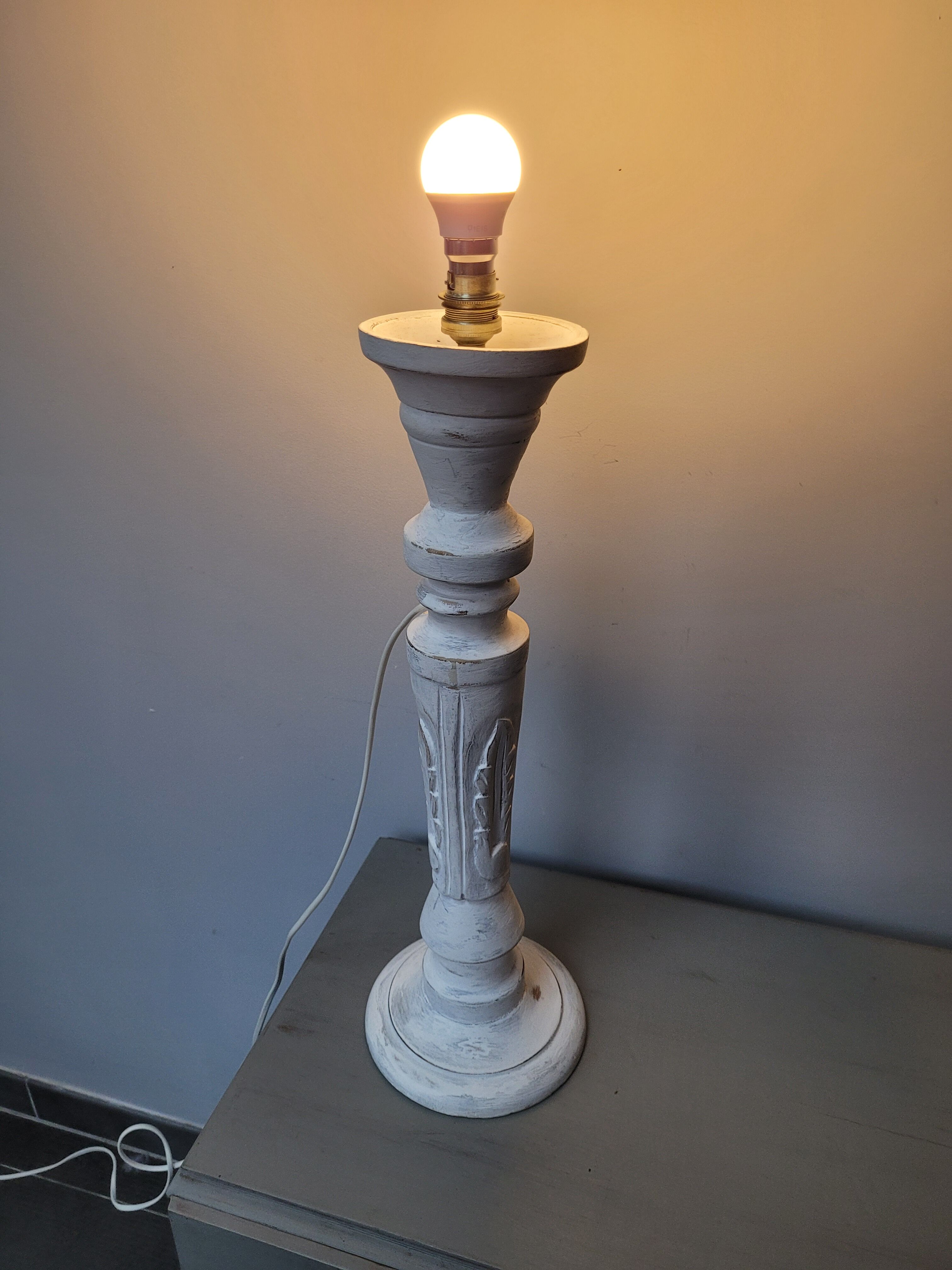 Wooden lamp foot