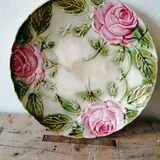 2 OLD SLASH PLATES WITH ROSES DECORATION
