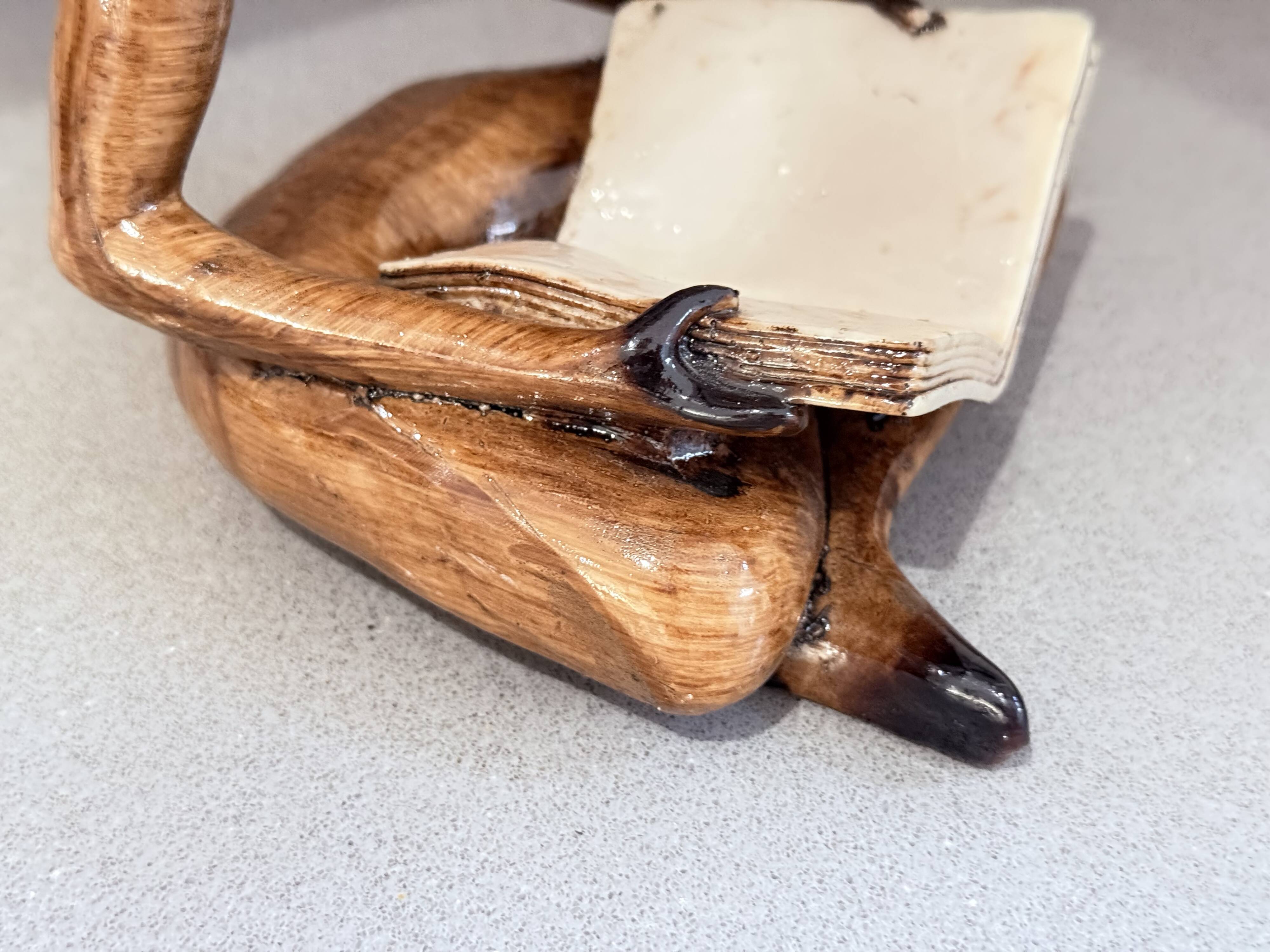 Carving Wooden Sculptures Book End, Decorative Figurine of Book Holder