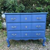 Crossbow chest of drawers