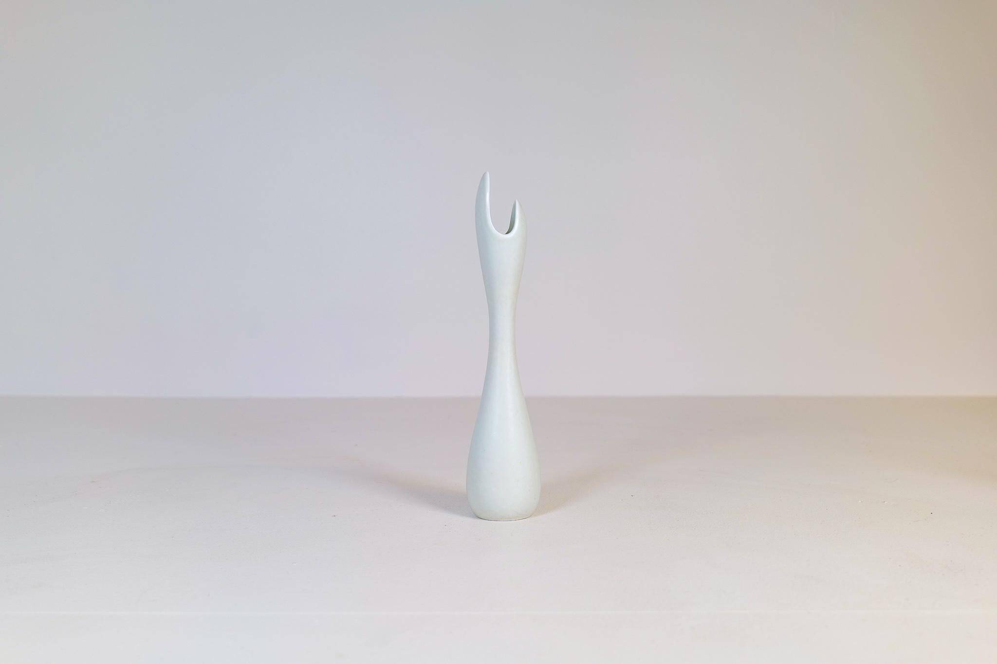 Mid-century modern ceramic vase "Caolina" Gunnar Nylund Rörstrand, Sweden