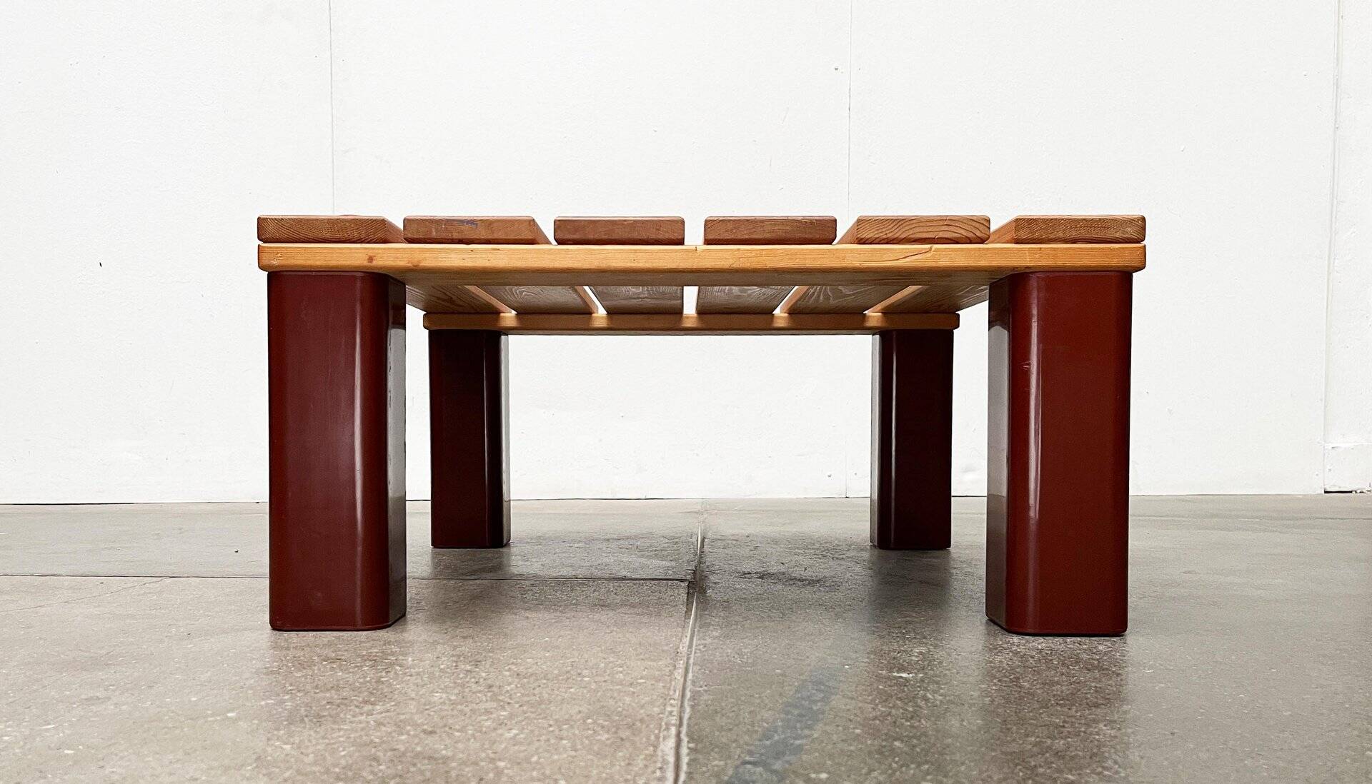 Table basse vintage en pin massif et plastique pour canapé d'extérieur, années 1970