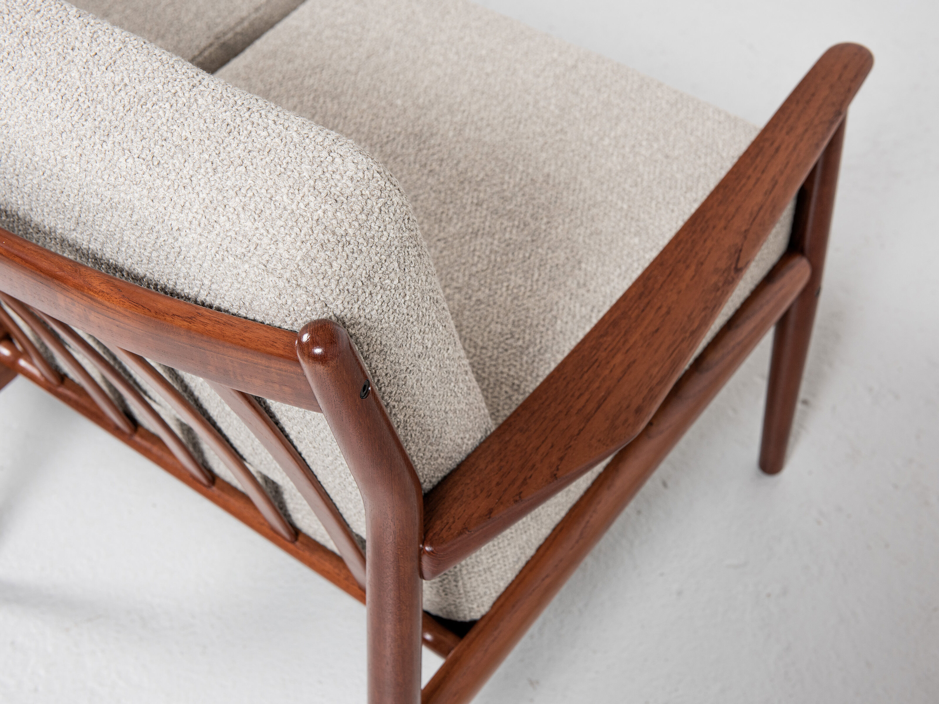 2-seater sofa design Sven Age Eriksen published by Glostrup 1960s.