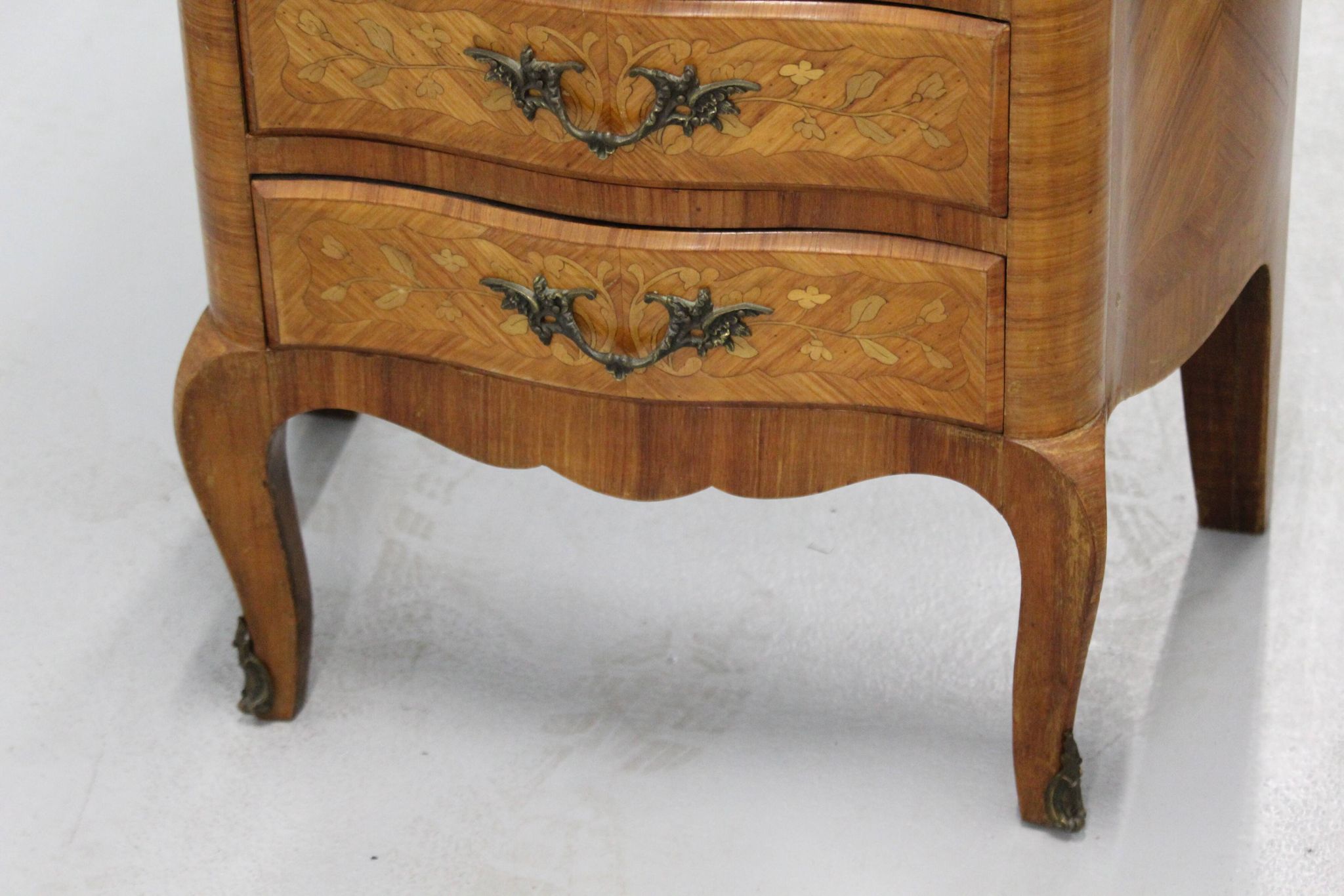Chest of drawers, marble wood