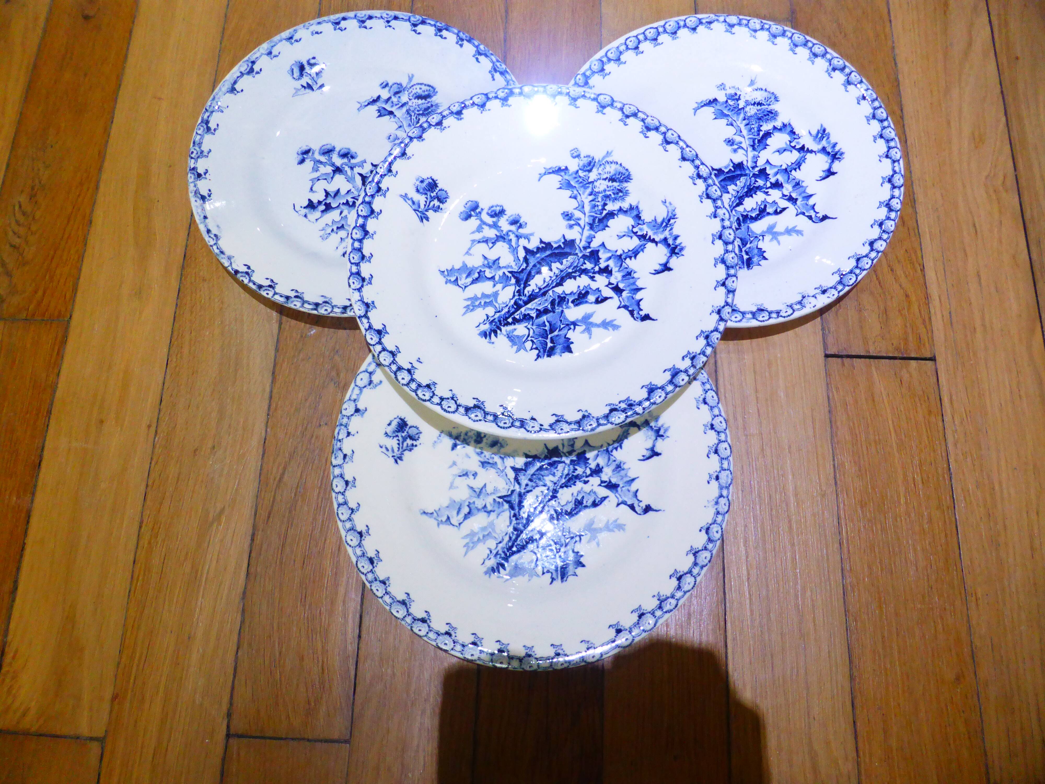 4 assiettes à dessert Gien Chardons 260326
