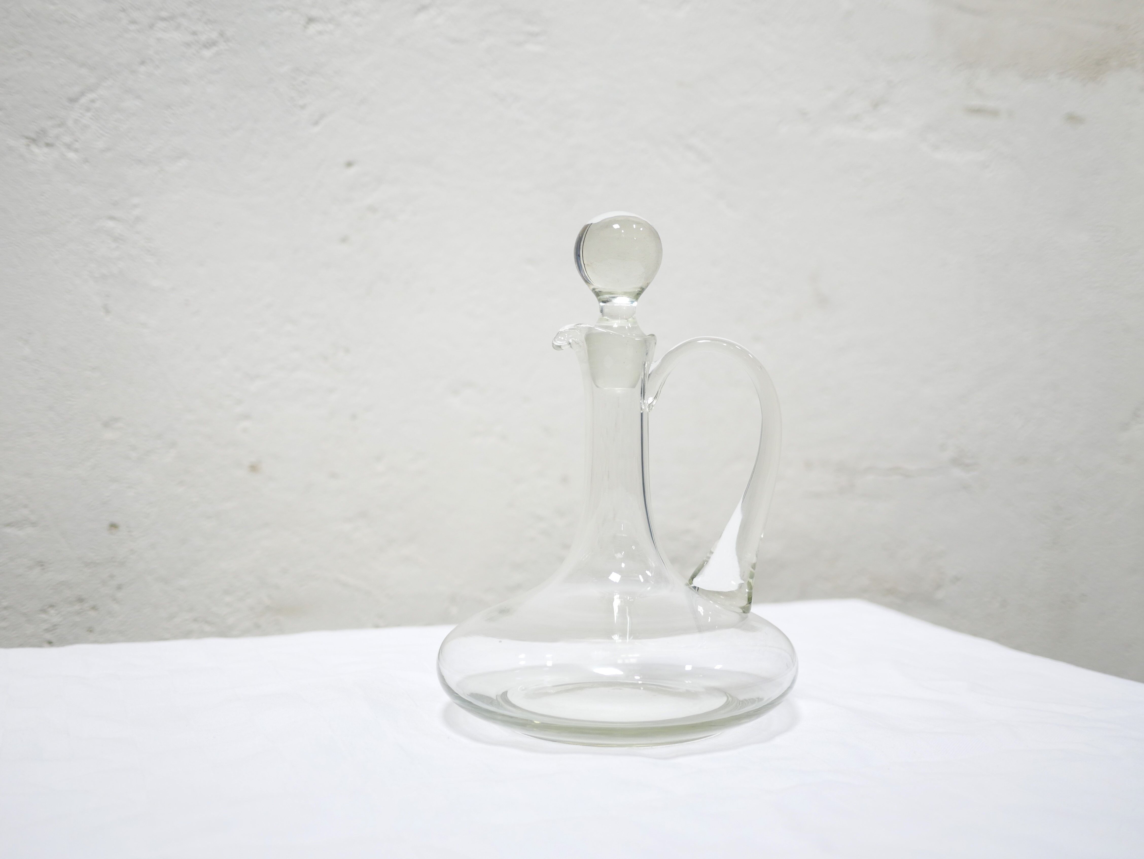 Carafe à décanter vintage en verre soufflé