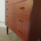 Scandinavian chest of drawers