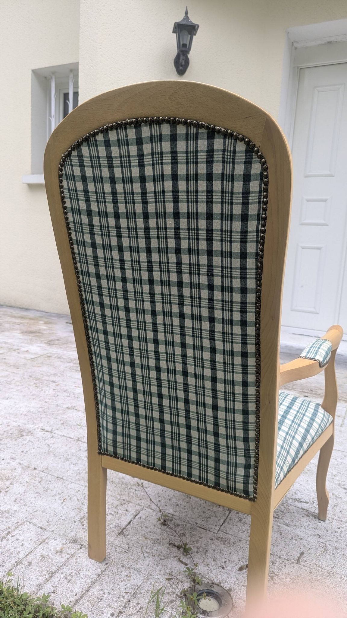 Cabriolet armchair / Louis Philippe style in perfect condition – Scottish fabric
