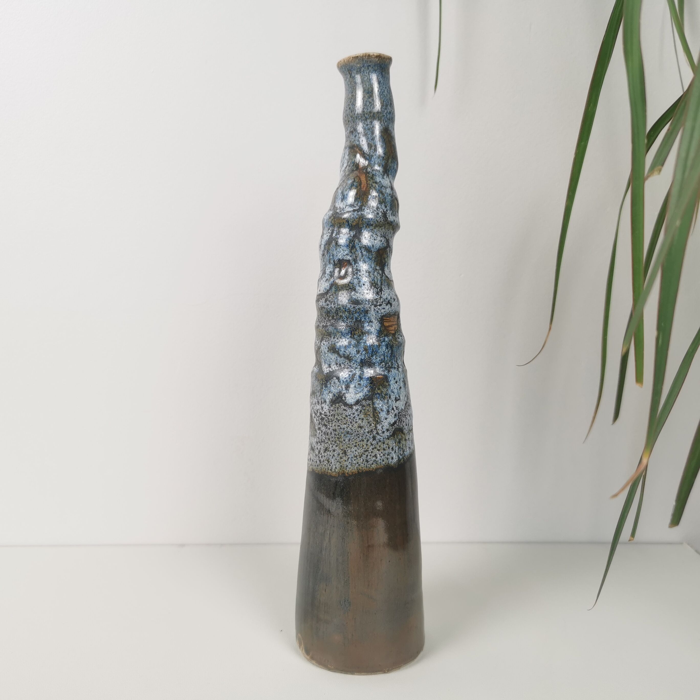 Vase soliflore terre vernissée