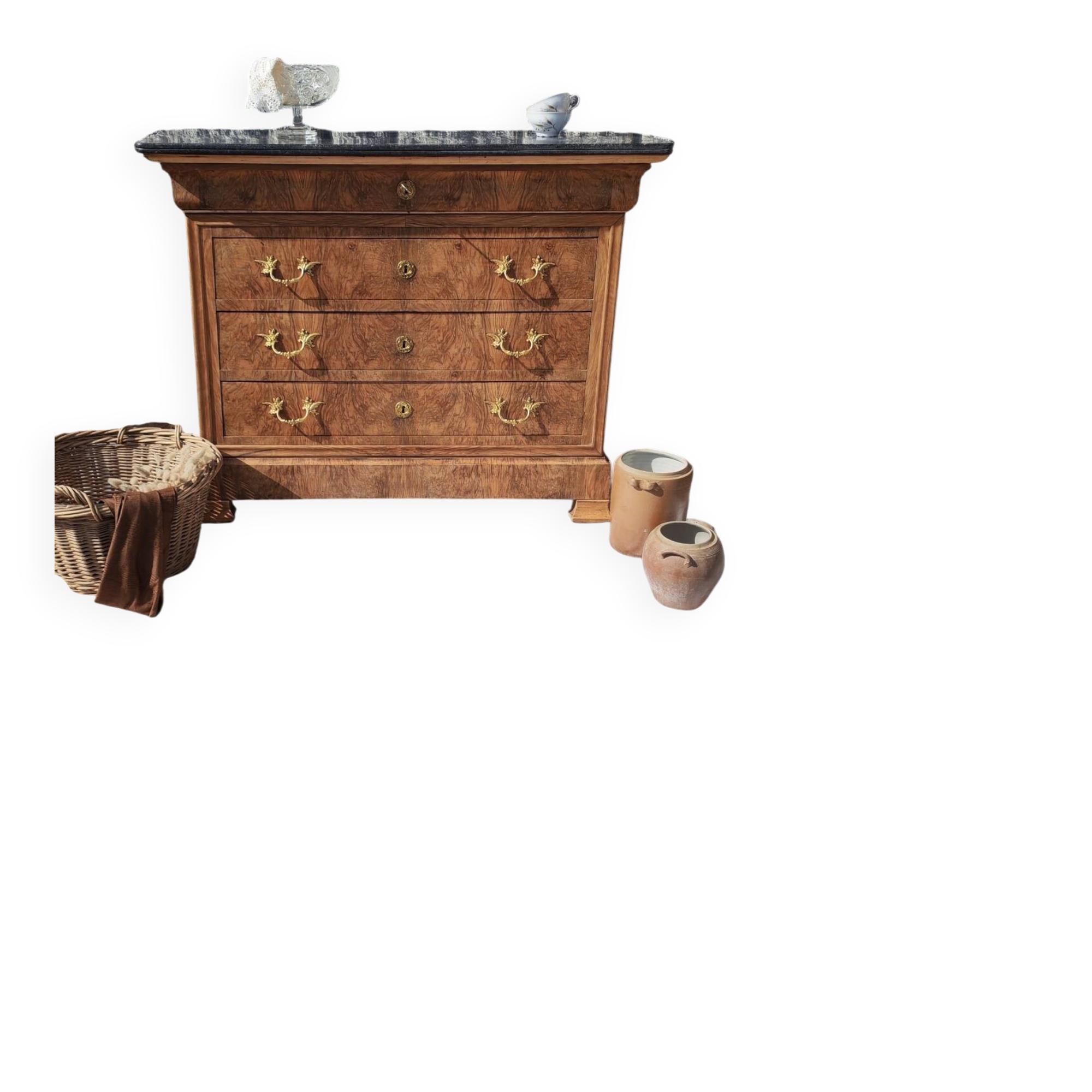 The Victorian Chest of Drawers