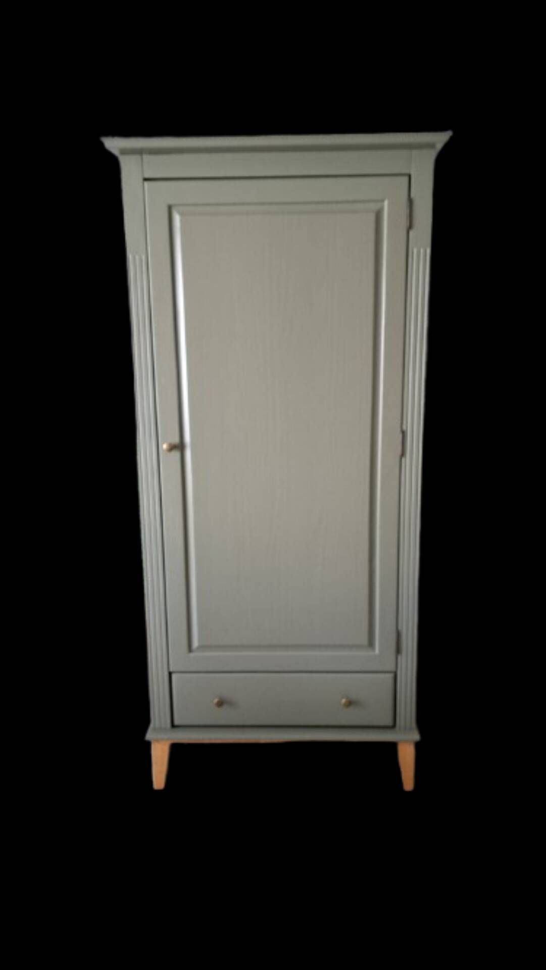 Wardrobe Rød Sødgren green Thisted