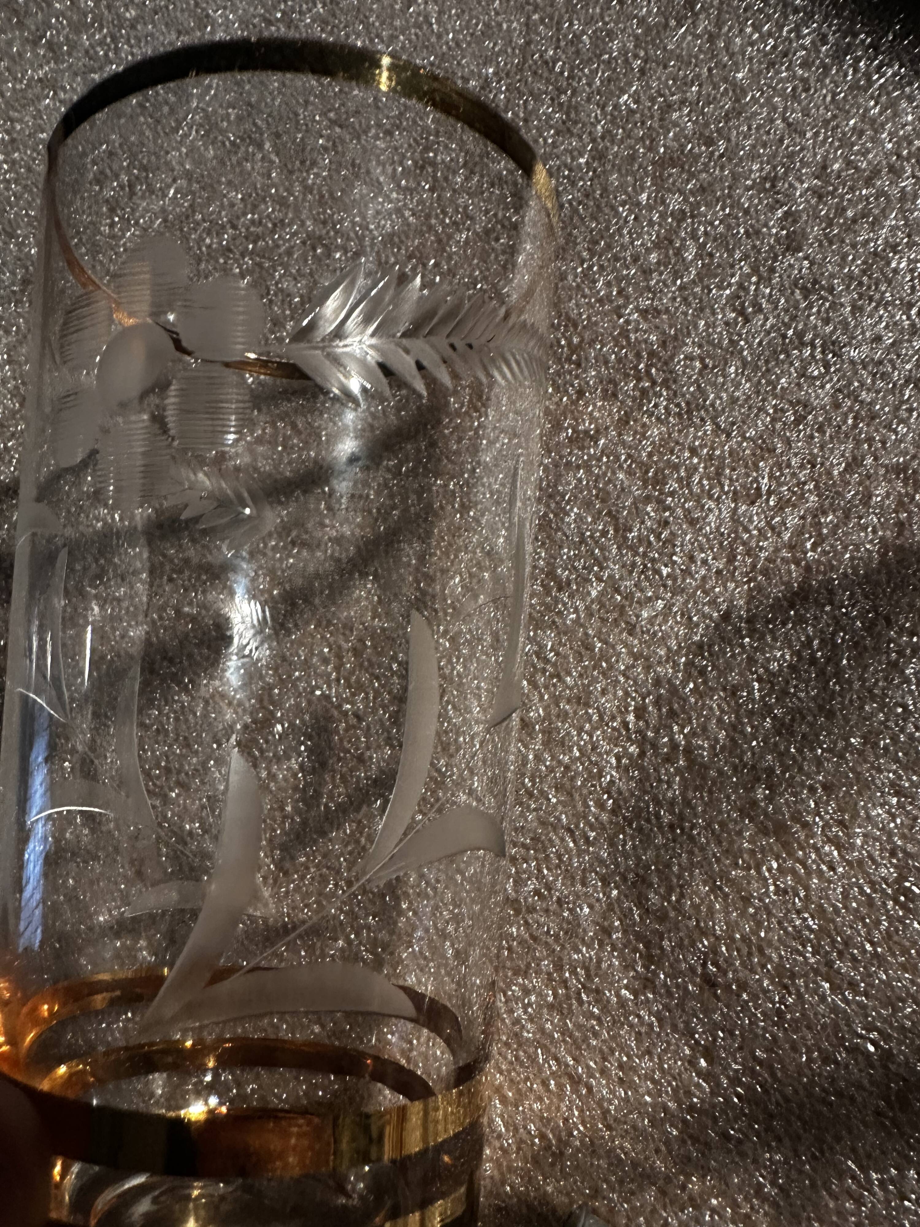 9 art-deco glasses in engraved crystal with gold trim
