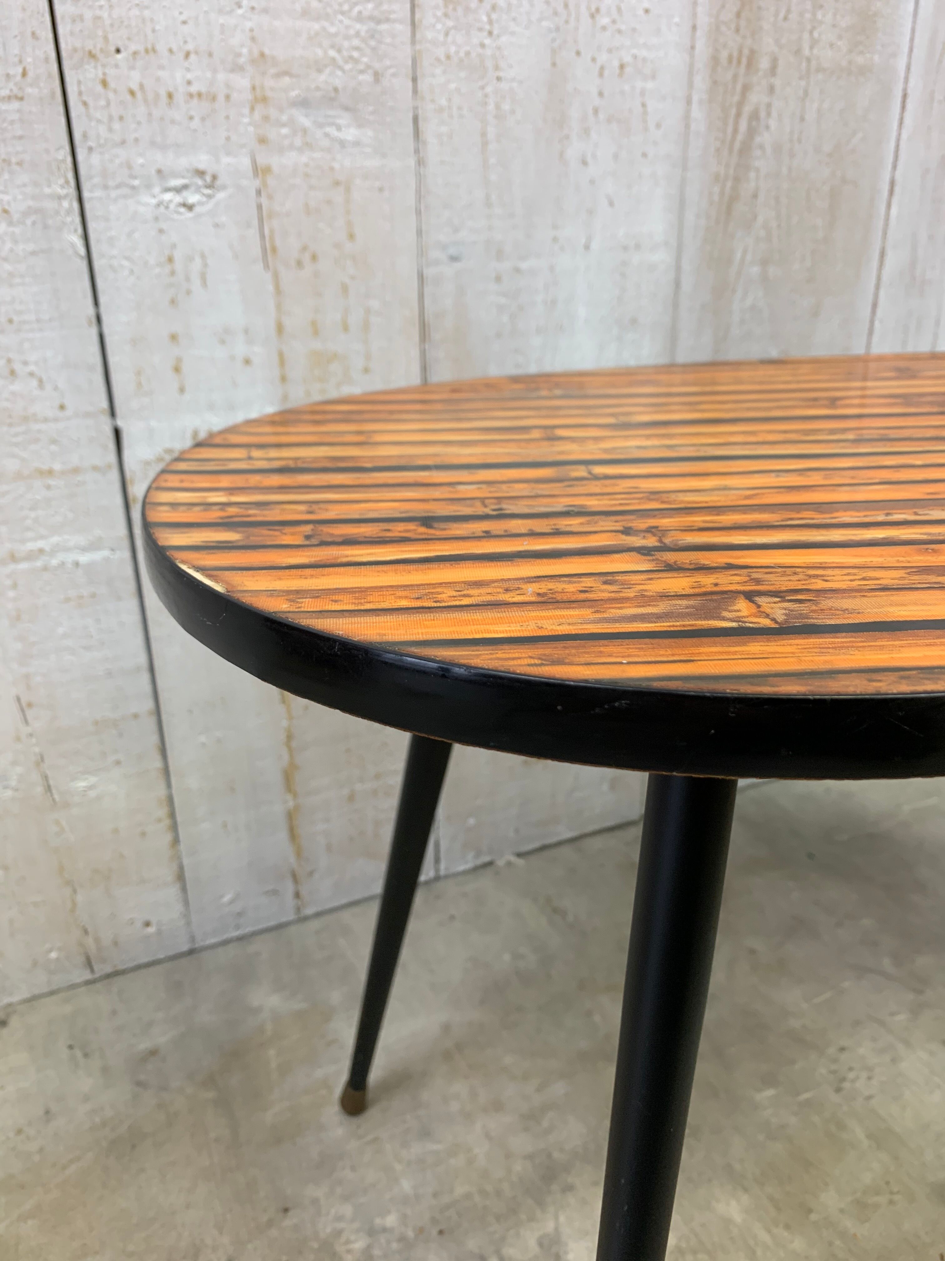 Table basse tripode vintage
