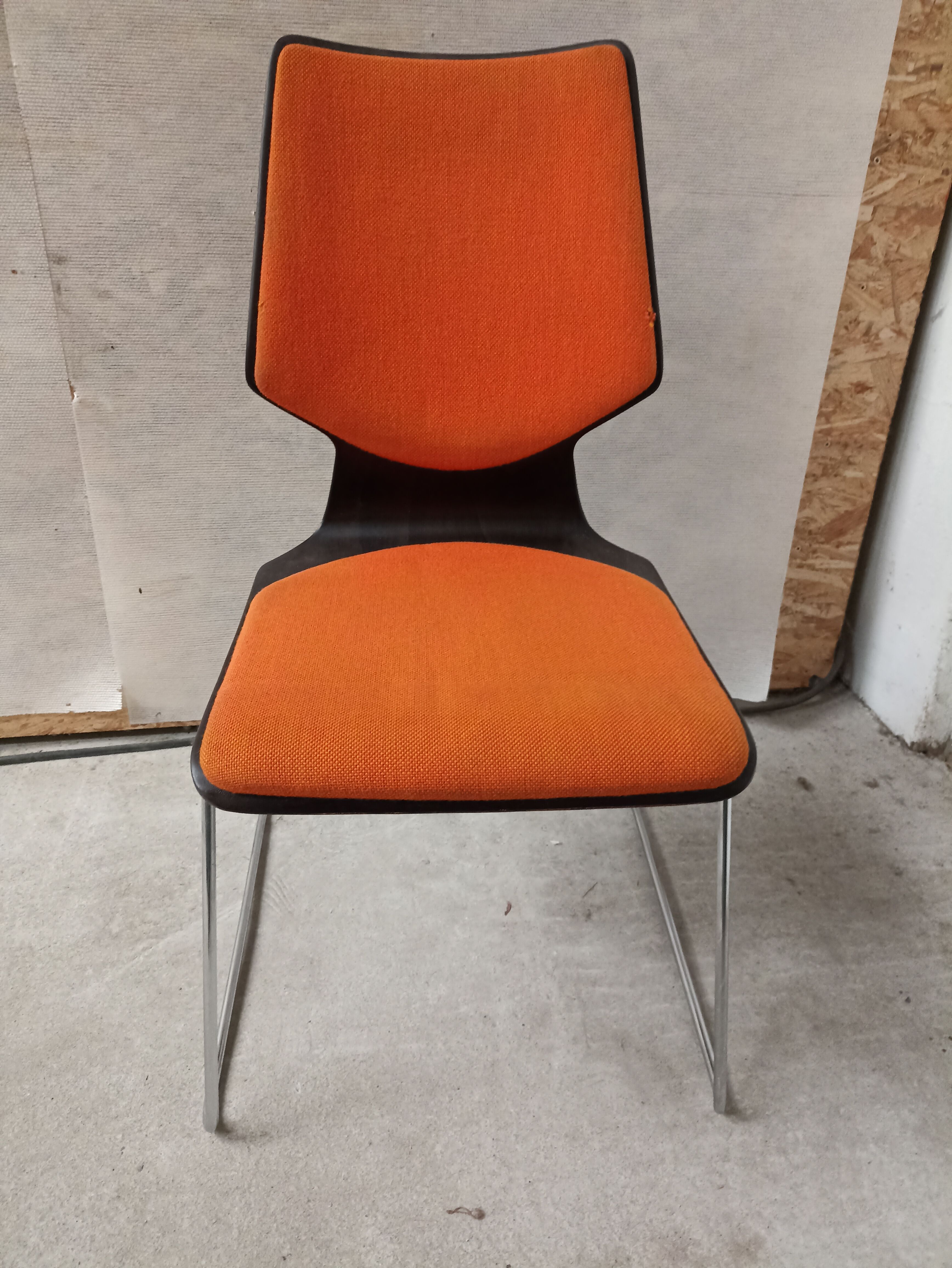 Set 6 vintage Pagwood chairs