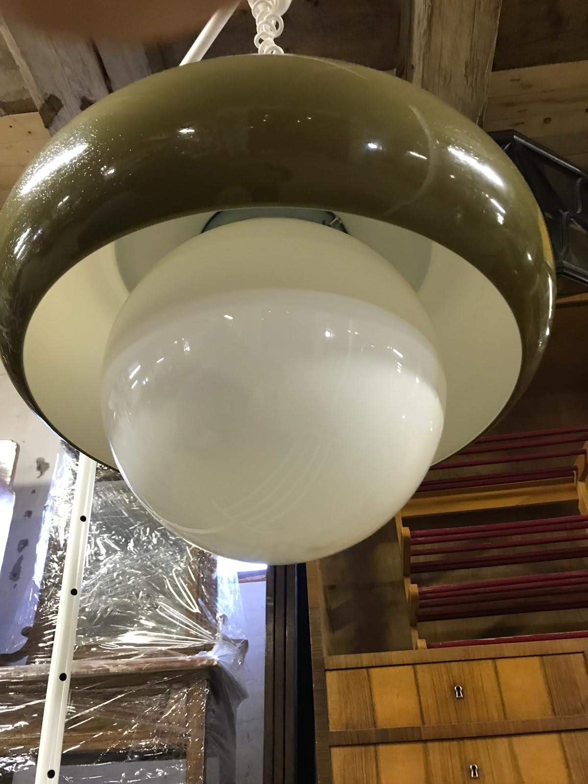 Suspension Harvey Guzzini space age 1970 Italy