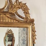 The Louis XVI - pediment mirror