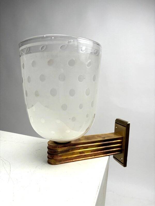 Large Art Deco Wall Lights in Blown Glass and Brass, Italy, 1940s, Set of 2