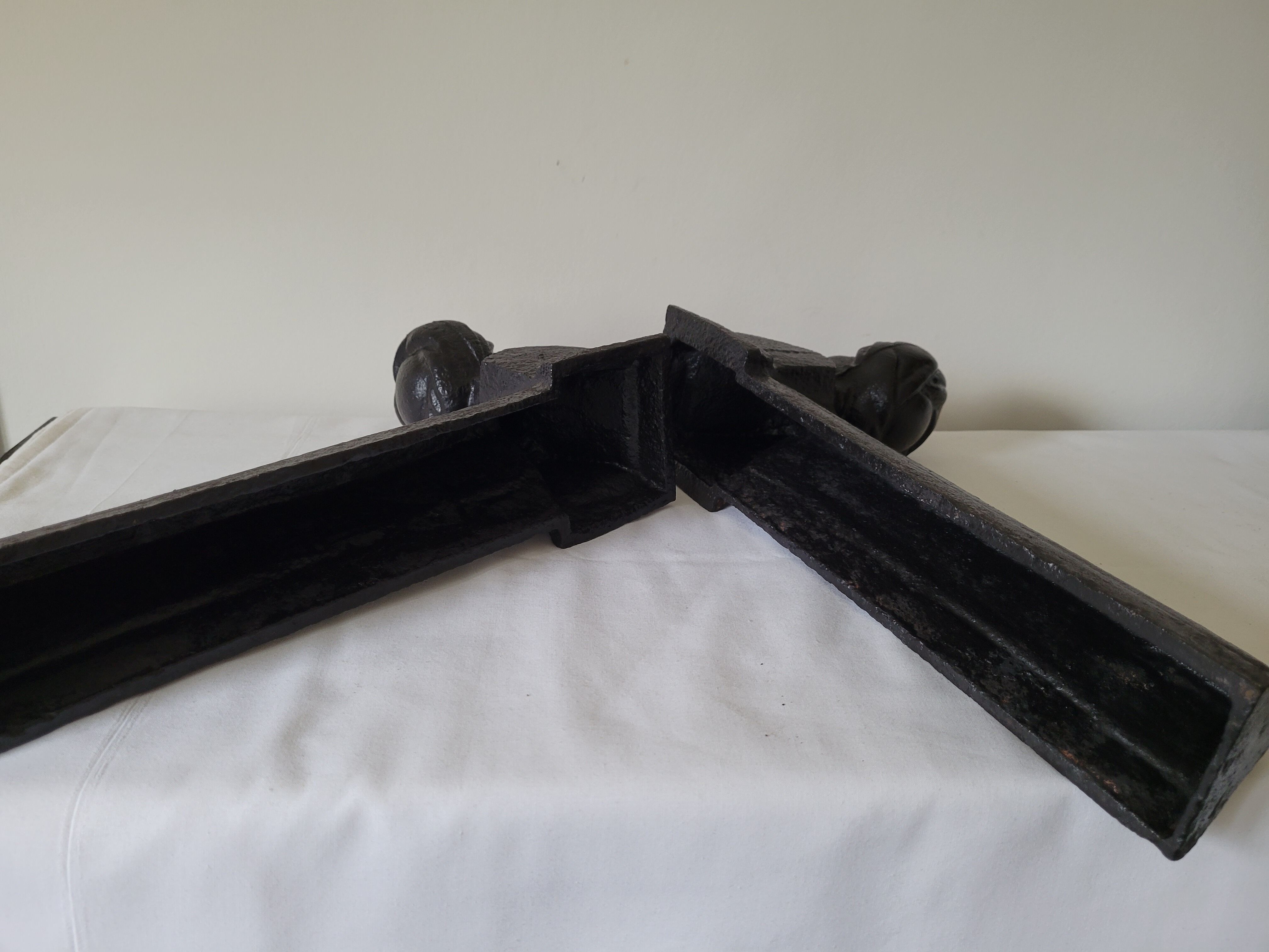 Pair of anthropomorphic cast iron chenets
