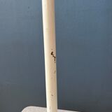 White Anvia desk lamp