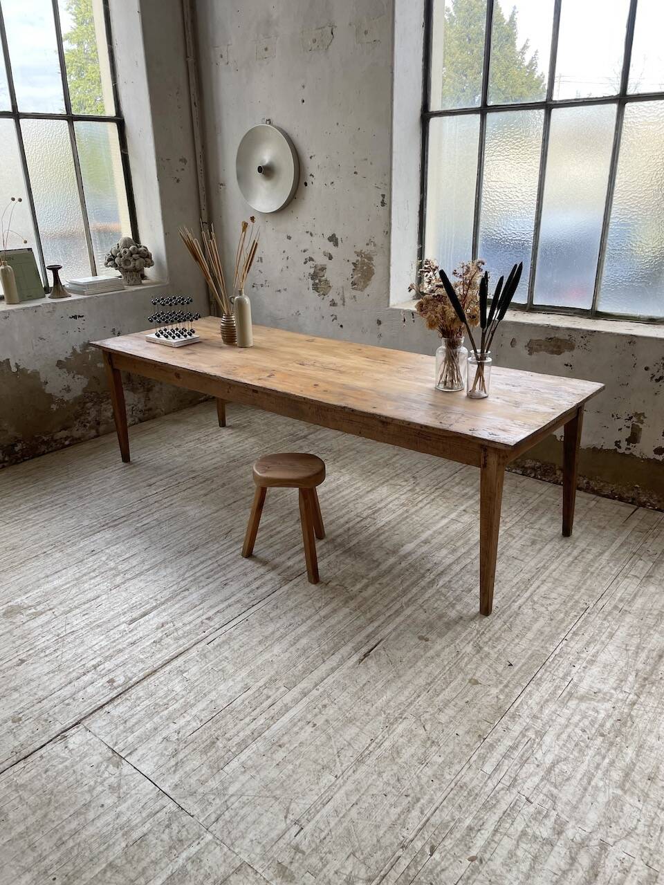 Farmhouse table with spindle legs in oak and pine, 2.5m