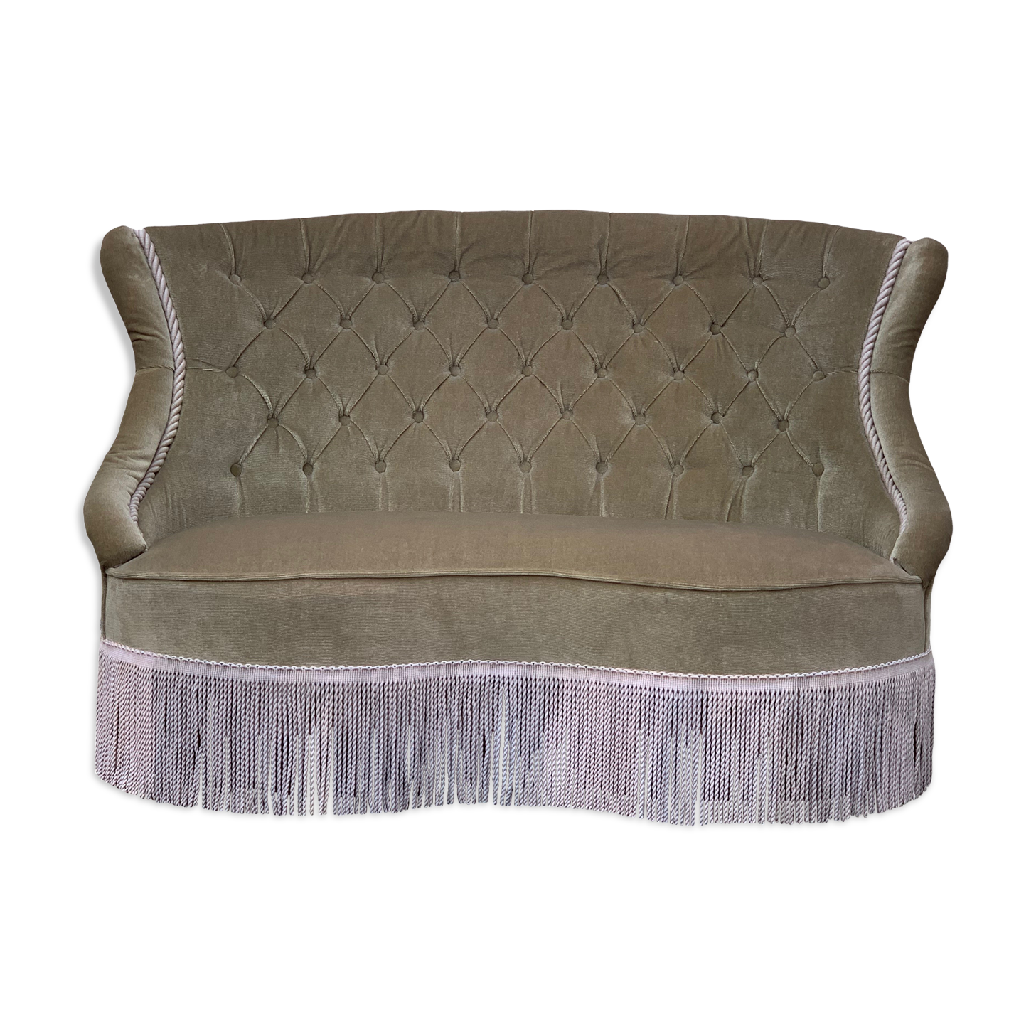 Padded velvet toad bench