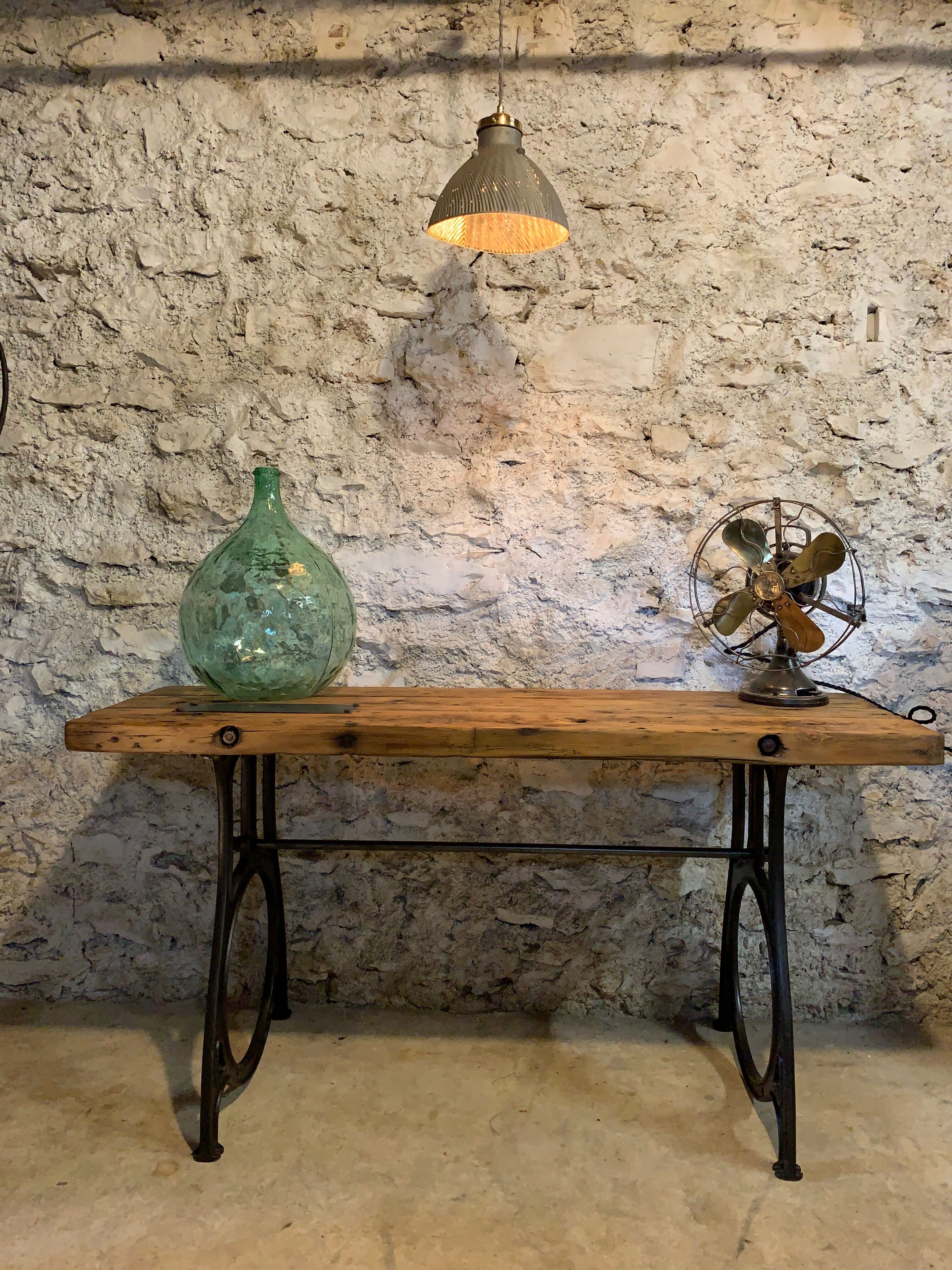 Established cast-iron stand shop console