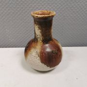 Small, delicious vase by Axel Larsen Denmark 70s for his own company AXELLA
