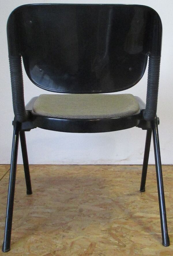 4 chaises Vertebra noires