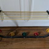 Scoubidou coat rack