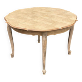 Table à manger ronde extensible Louis XV décapée en chêne 1960