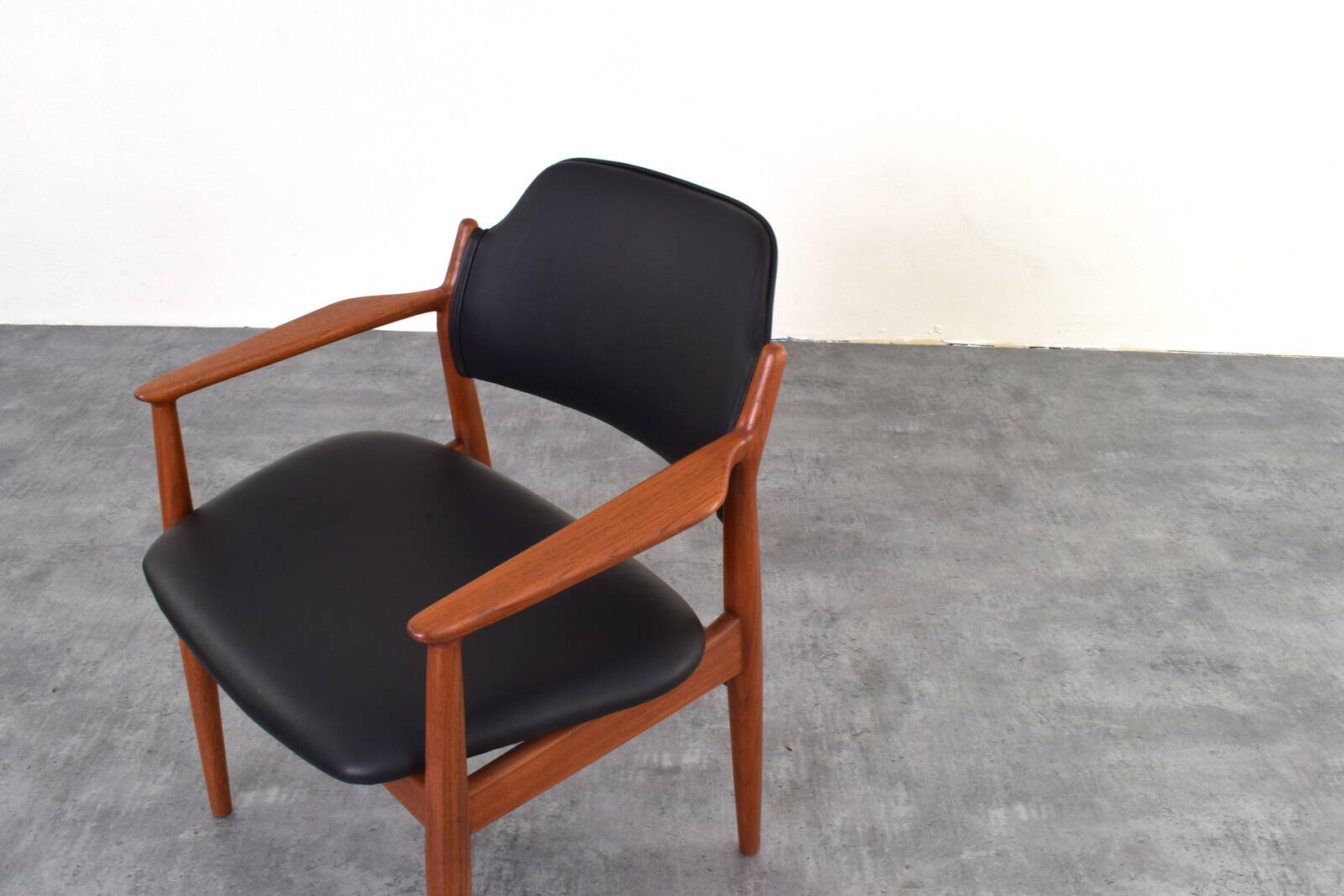 Mid-Century Danish Teak Chairs Model 62a by Arne Vodder for Sibast, 1960s.