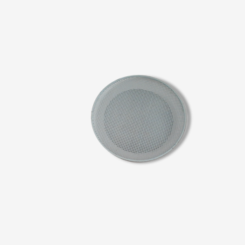 Metal perforated plate