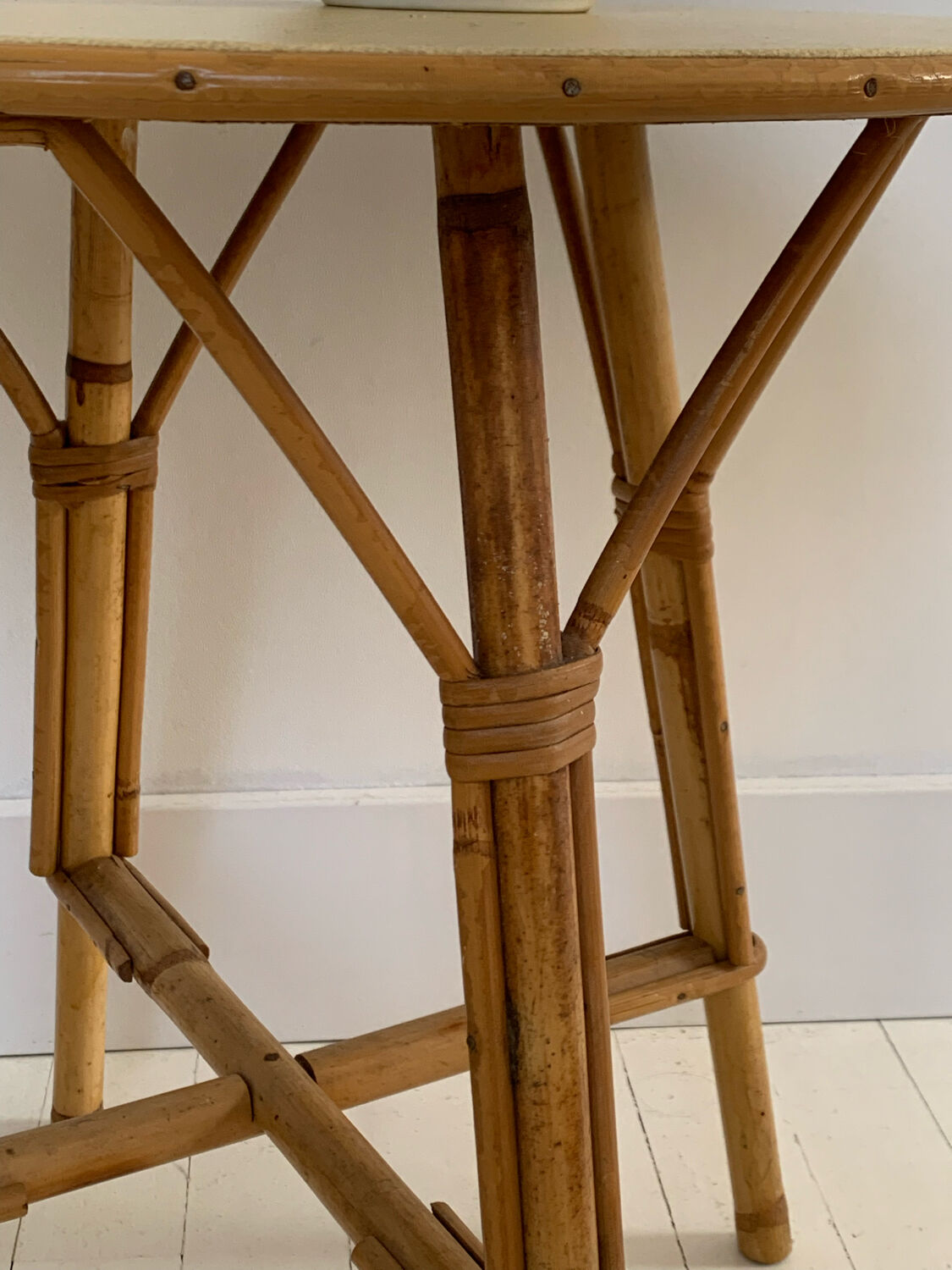 Table vintage en rotin