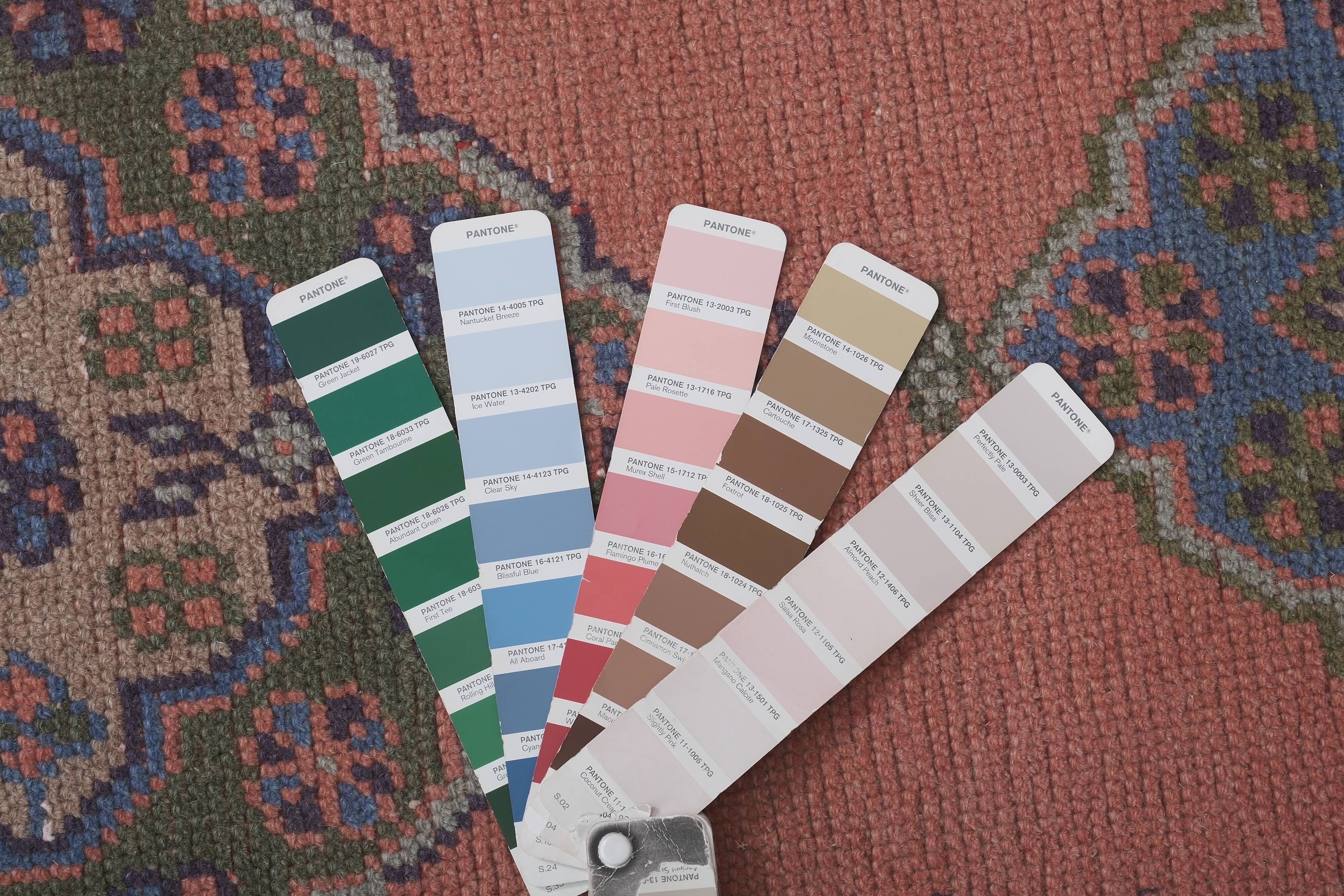 Vintage Turkish Oushak Rug Handwoven 86x482 cm