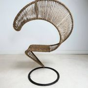 Fauteuil « Point d’interrogation » par Tom Dixon