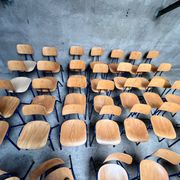 Stackable school chair 32