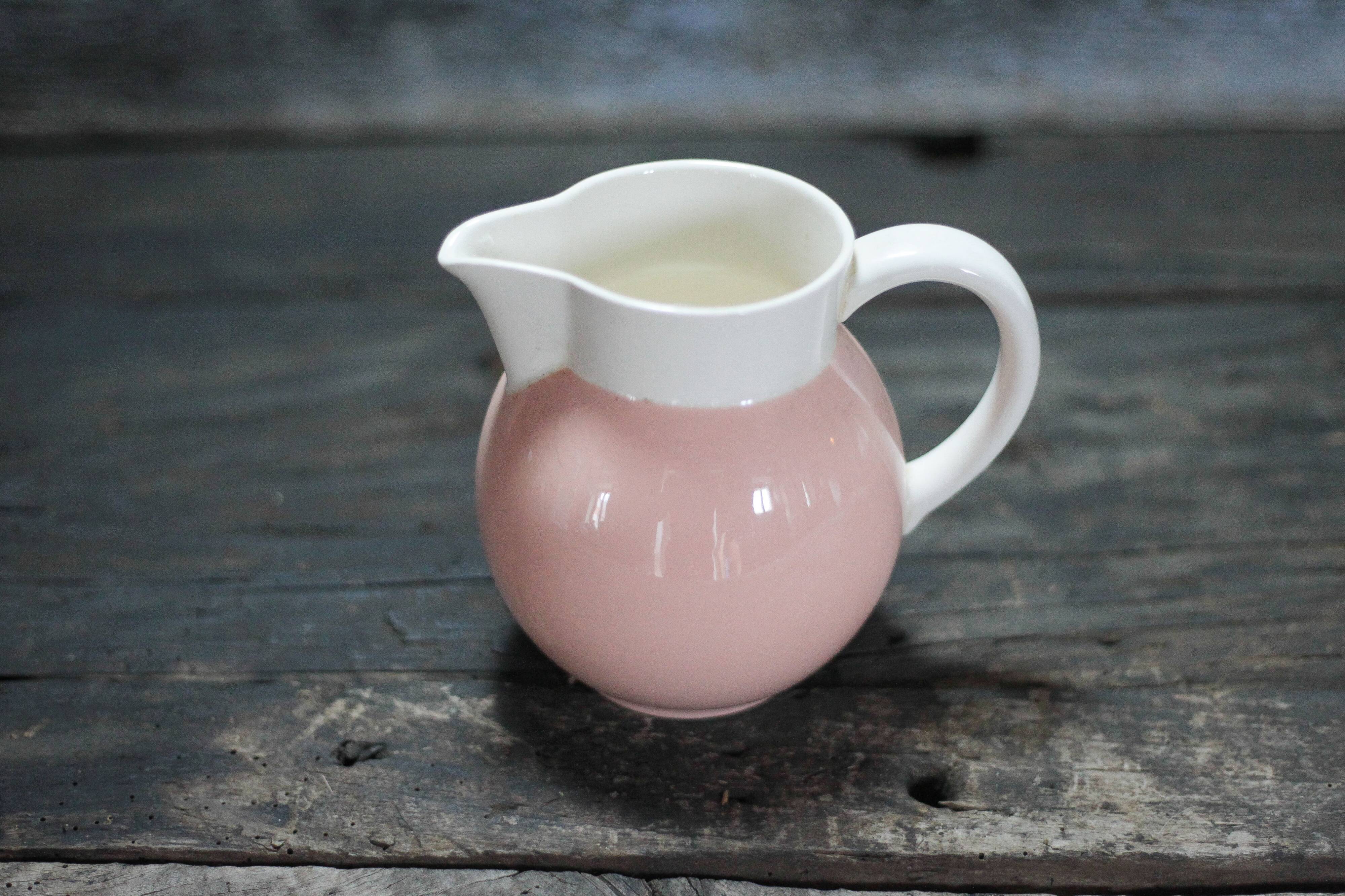 Pitcher Villeroy & Boch Saar, carafe, pink porcelain pitcher, jug