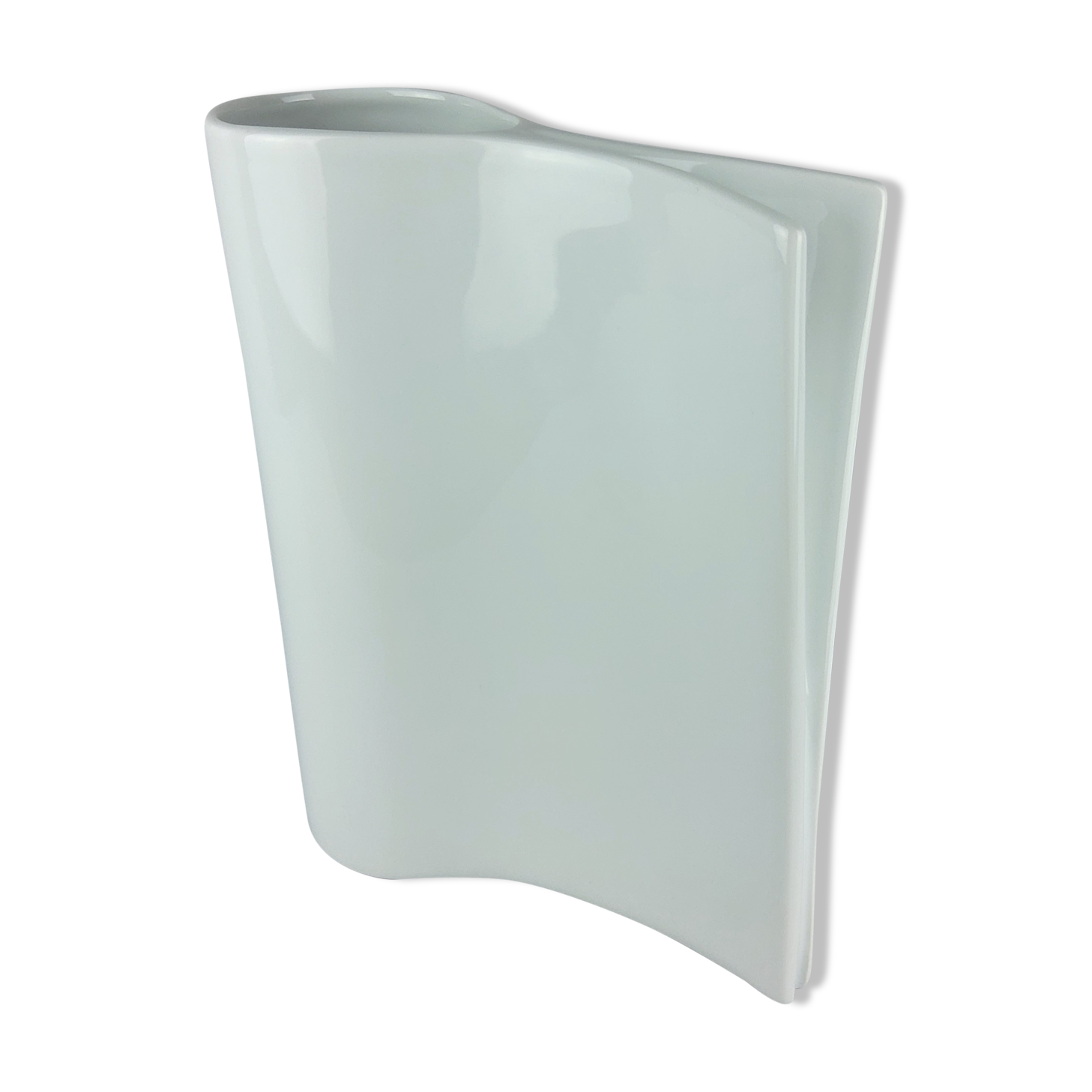 White vase Sarian porcelain Limoges Ramdam